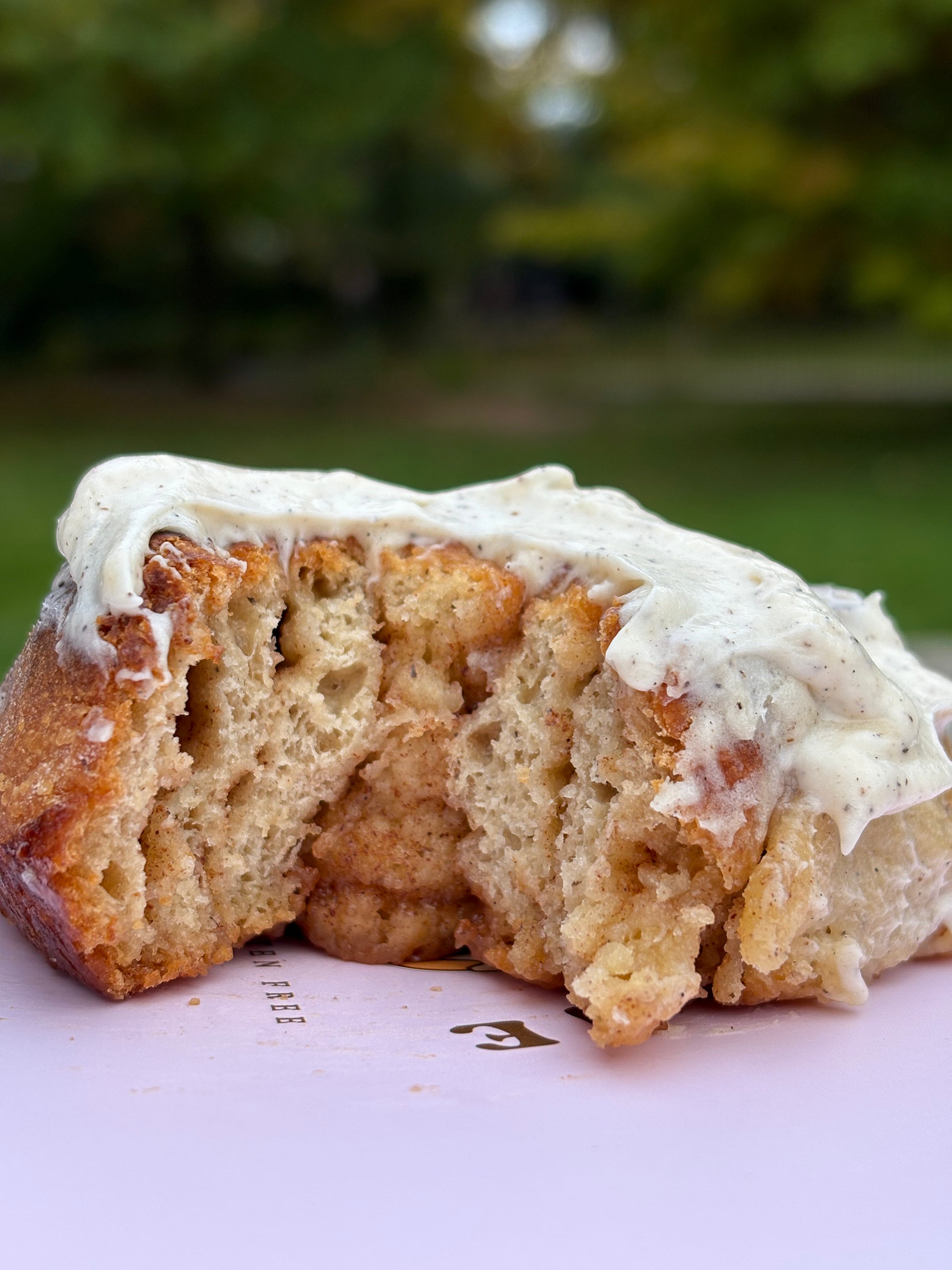 Cinnamon Rolls Box
