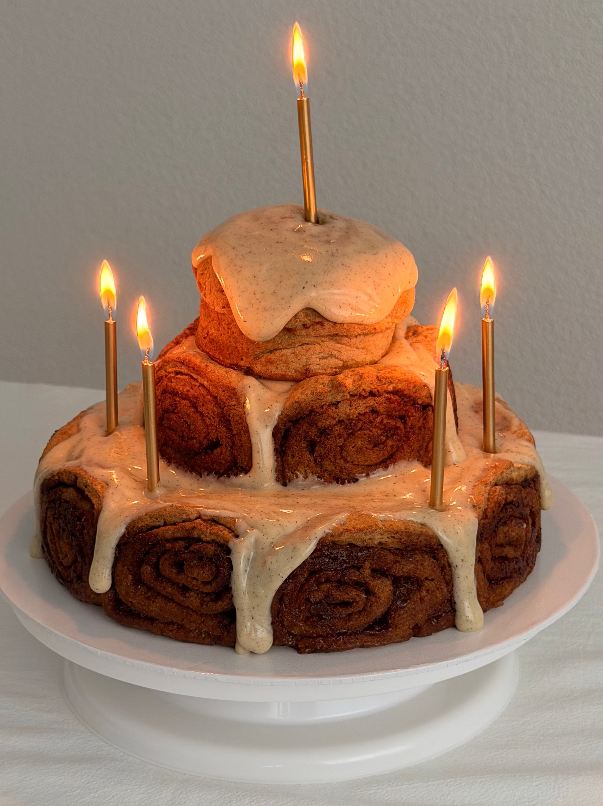 Cinnamon Roll Cake