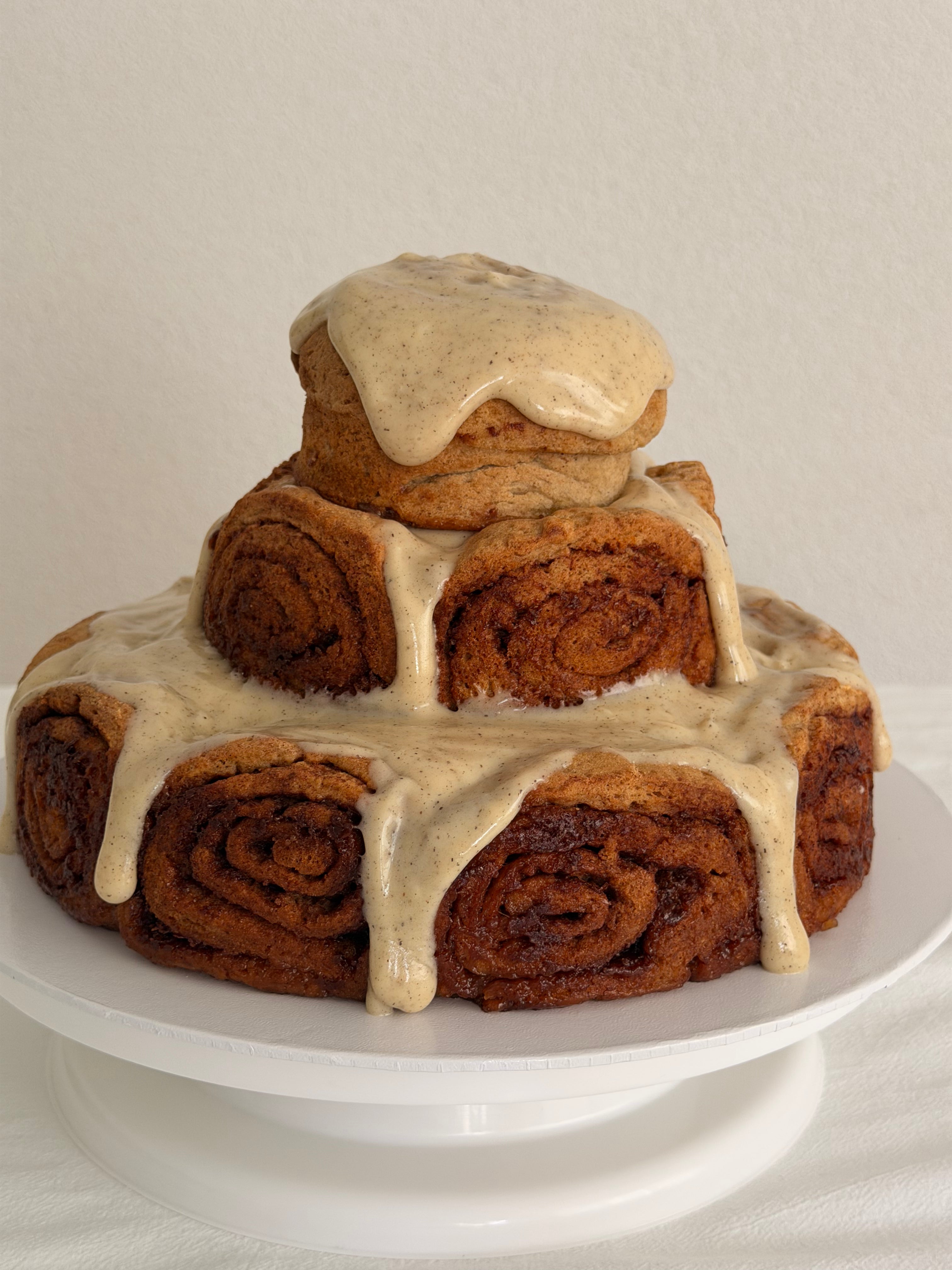 Cinnamon Roll Cake